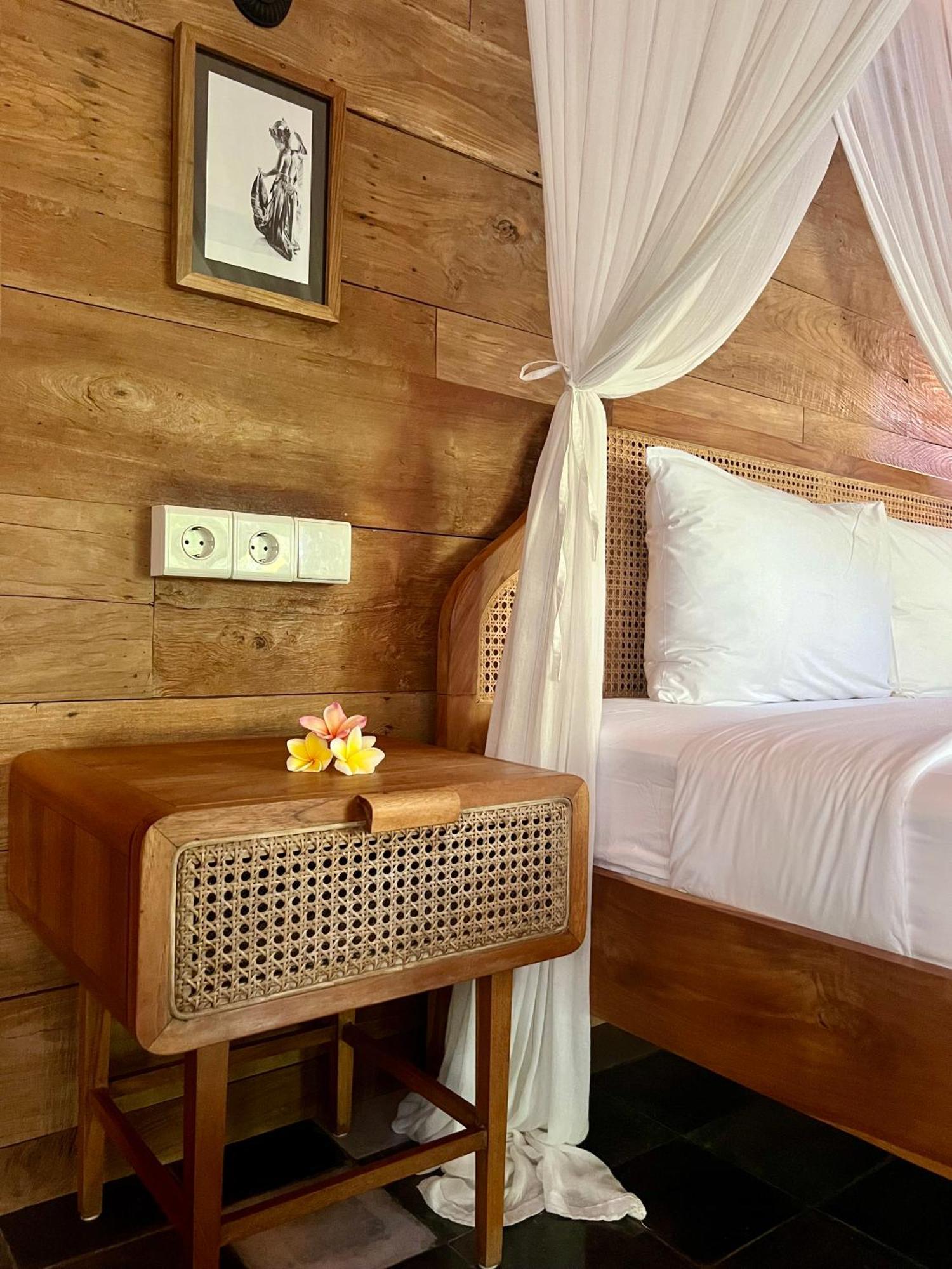 Umakayu Joglo Villa Canggu - Boutique Hotel エクステリア 写真