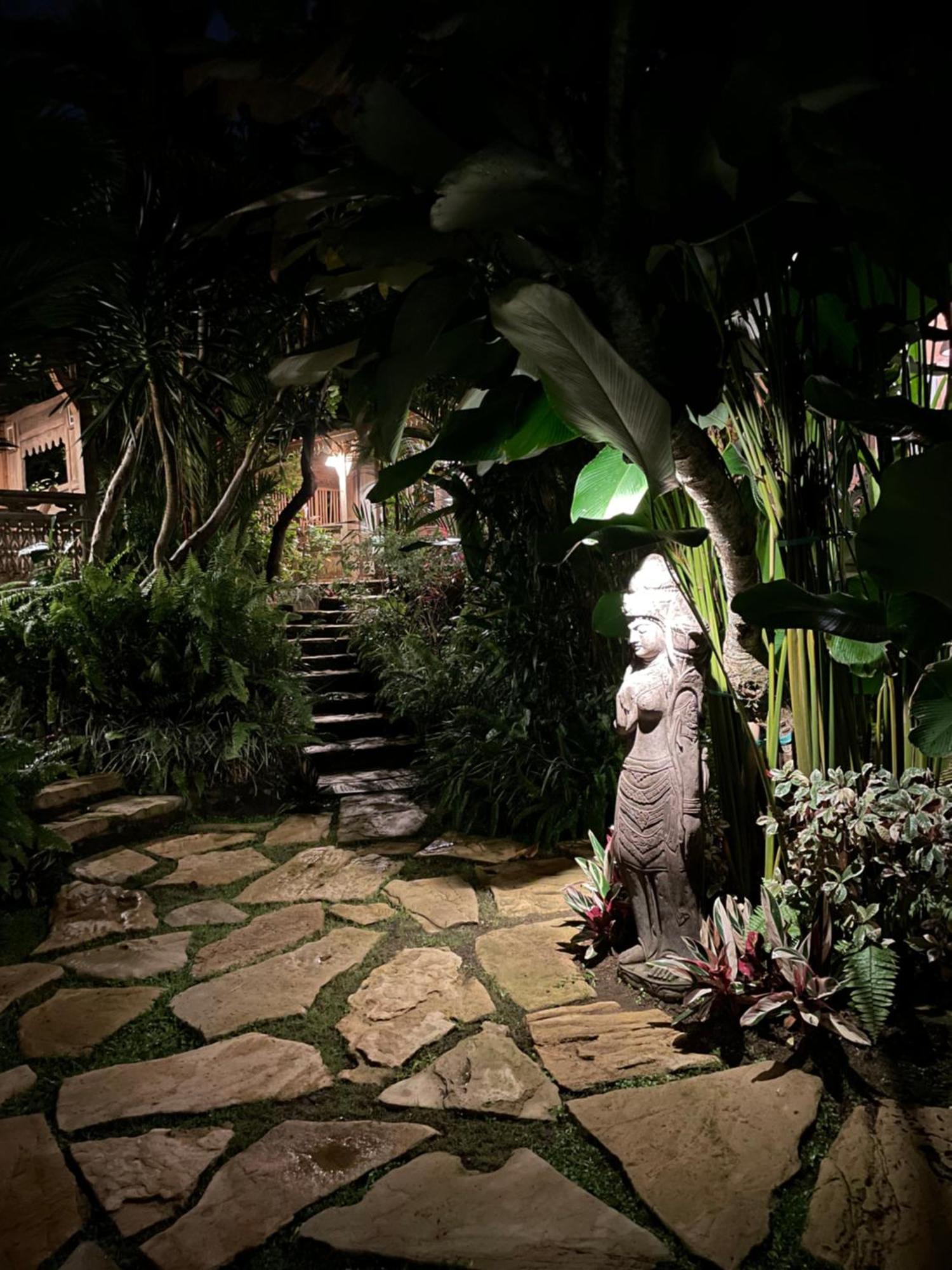 Umakayu Joglo Villa Canggu - Boutique Hotel エクステリア 写真