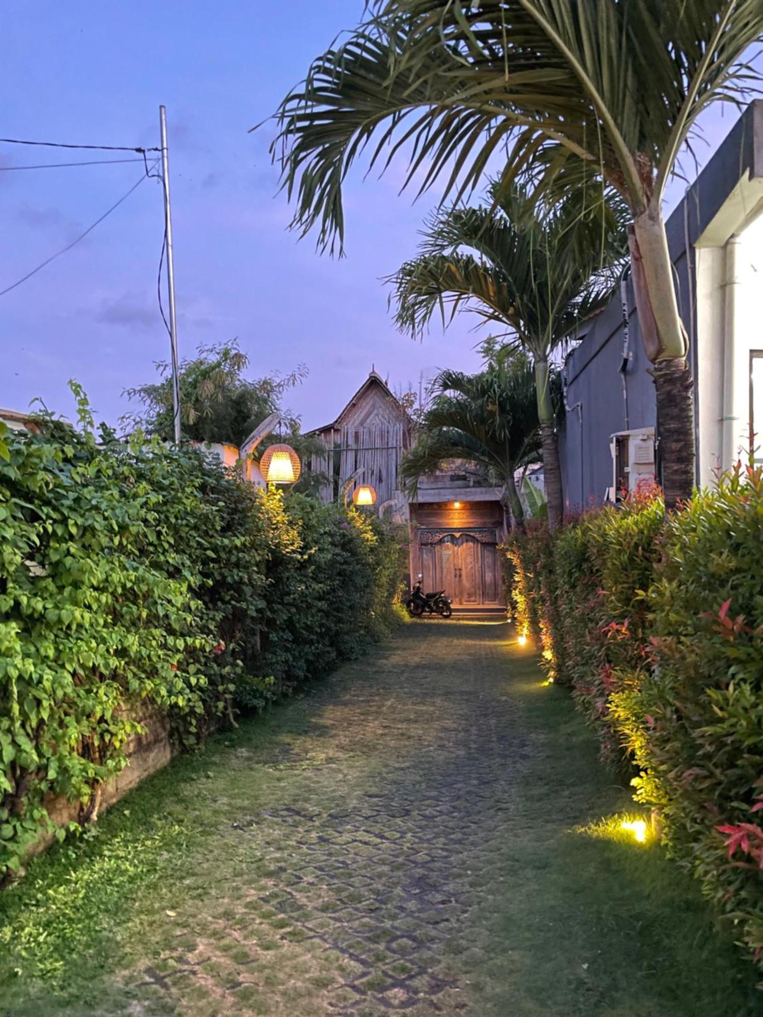 Umakayu Joglo Villa Canggu - Boutique Hotel エクステリア 写真