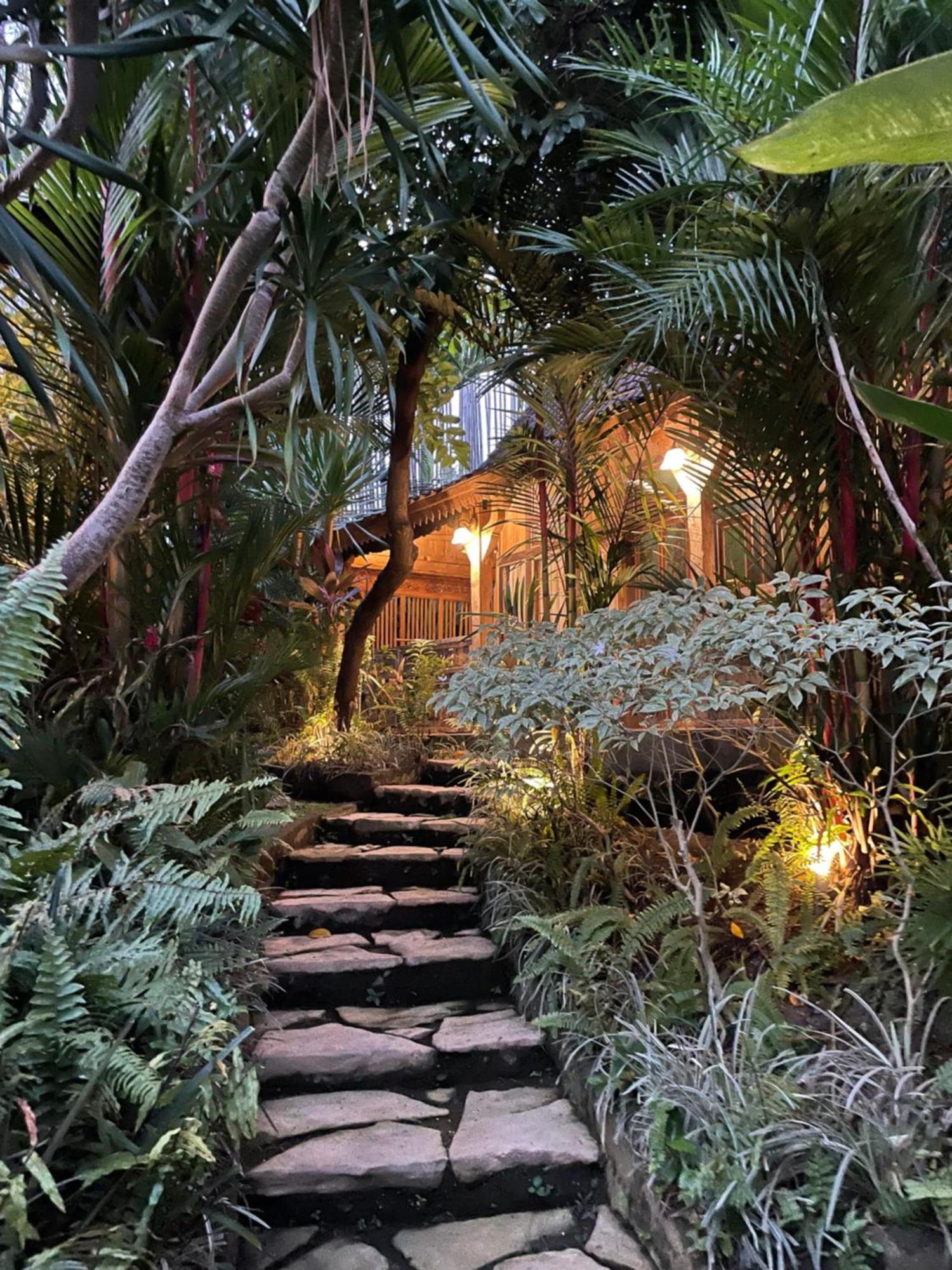 Umakayu Joglo Villa Canggu - Boutique Hotel エクステリア 写真